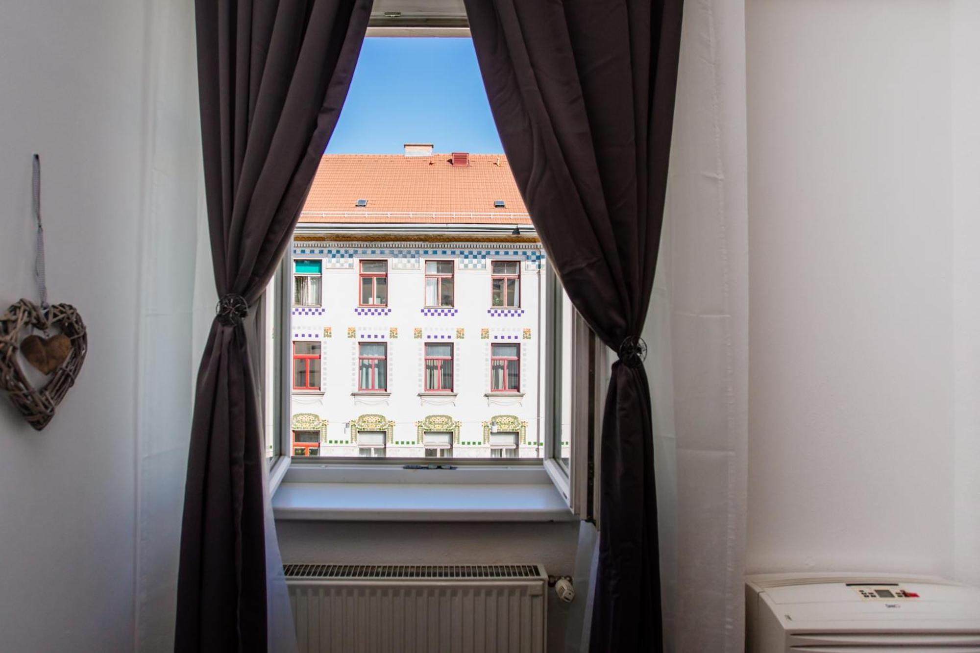 Central View Point Apartment Ljubljana Exterior photo