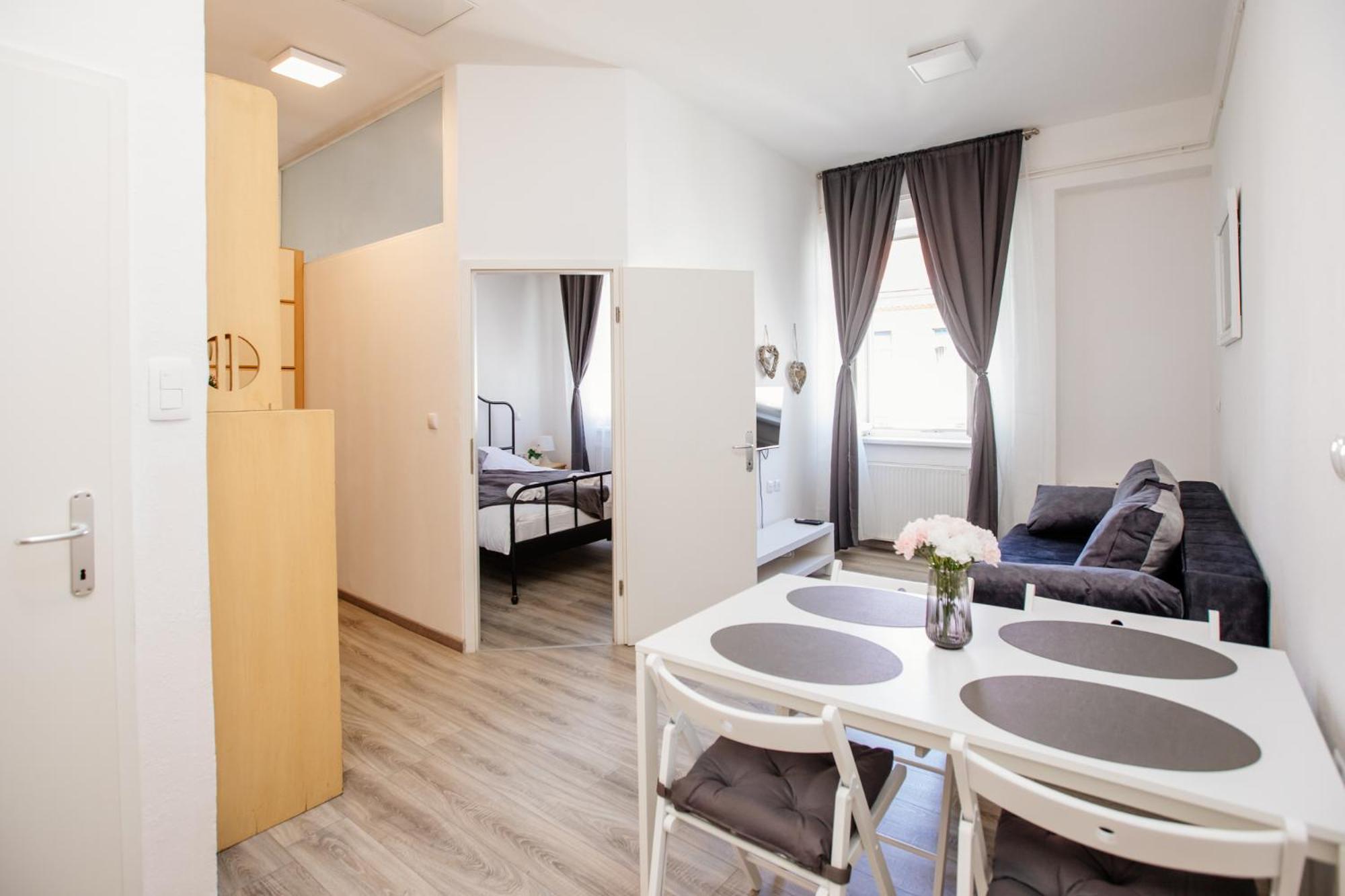 Central View Point Apartment Ljubljana Exterior photo